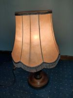 Vintage Lampe 78 erJahre mit holzfuss Hessen - Stadtallendorf Vorschau