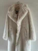 Mantel Kunstpelzmantel beige/weiß NEU mit Etikett Bershka Größe S Baden-Württemberg - Bruchsal Vorschau
