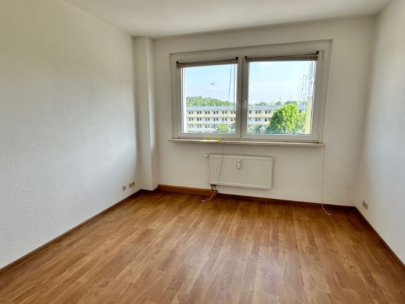 Kautionsfrei ins neue Zuhause! tolle 3 Zimmer Wohnung! 2 Monate Mietfrei in Reinsdorf