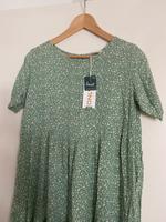Only Kleid NEU 34 Sommerkleid Tunika Blümchen Blumenmuster Berlin - Wilmersdorf Vorschau