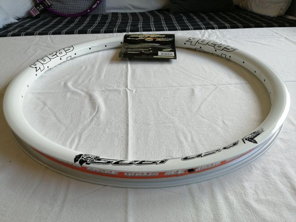 SPANK Subrosa 30A1 Felge Rim 24" 32 Loch weiss NOS neu in Neunkirchen-Seelscheid