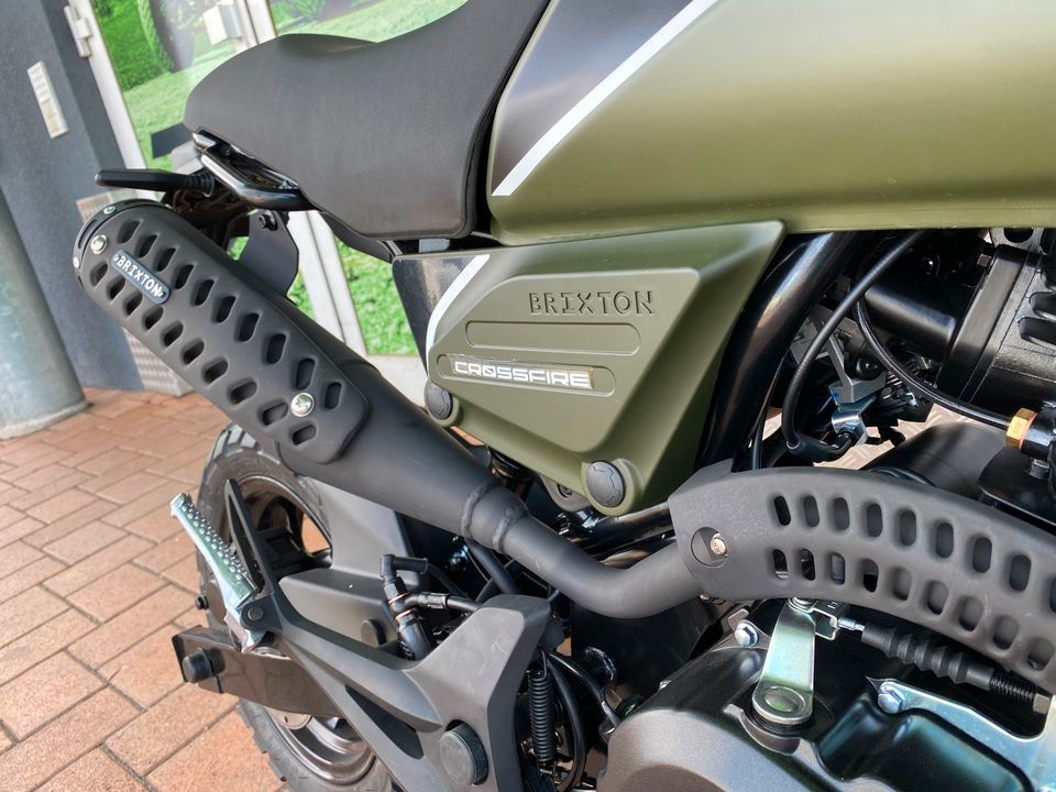 Brixton Crossfire XS 125 Motorrad in Enkenbach-Alsenborn