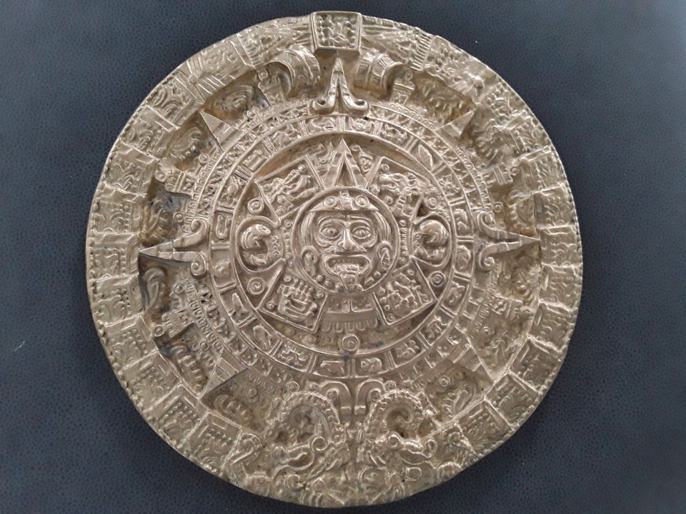 Maya Aztekenkalender, massiv 3kg in Köln