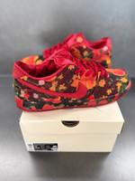 Nike SB Dunk Low The Wizard of Oz Poppy Field Old, EU 46 Neu München - Thalk.Obersendl.-Forsten-Fürstenr.-Solln Vorschau