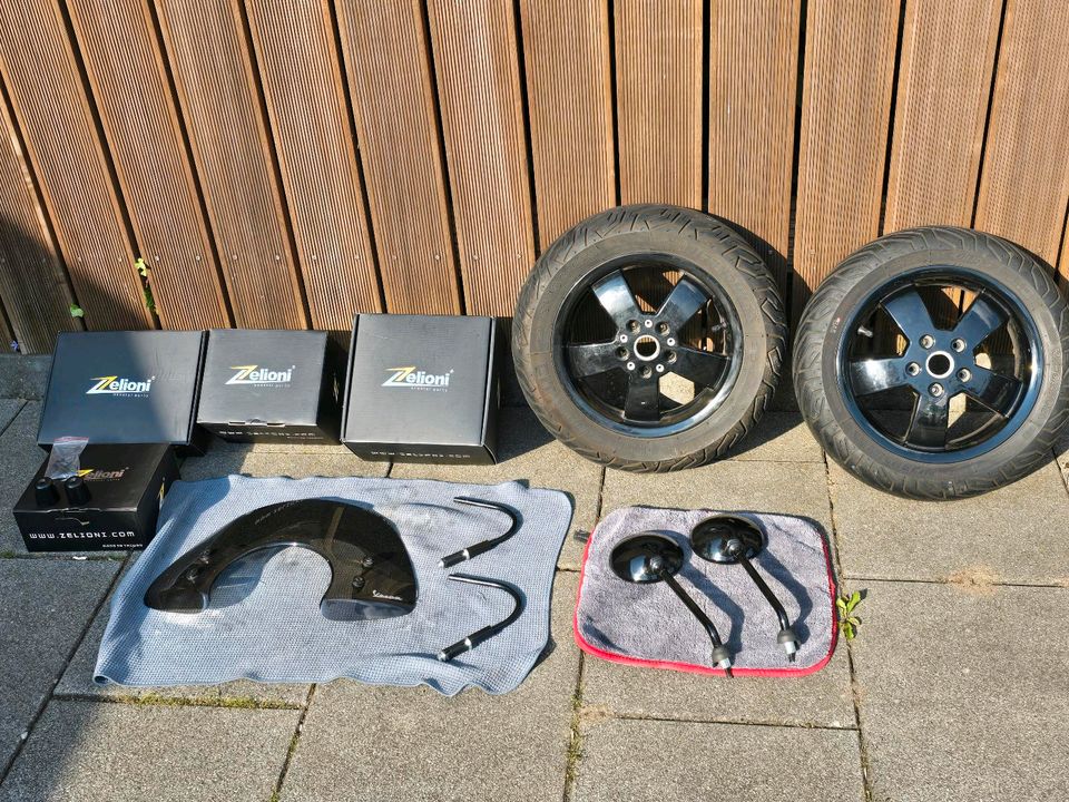 Vespa GTS Super 300 Notte ABS Zelioni Package Remus Black Schwarz in Hannover