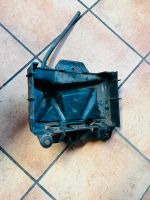 VW Fox 1,2 6V Akkusitzkonsole Batteriekonsole 50893B Nordrhein-Westfalen - Soest Vorschau