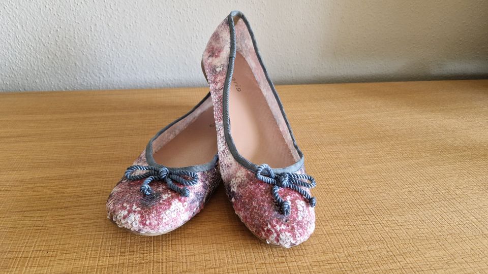 Ballerinas von Tamaris mit Pailletten (blau/weiß/rosé) in München