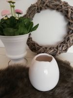 Kleine weiße Vase / Ostern / Landhaus / Shabby chic Baden-Württemberg - Aalen Vorschau