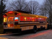 Navistar Schulbus Skoolie Schoolie 1989 Blue Bird Wohnmobil Schleswig-Holstein - Tangstedt  Vorschau