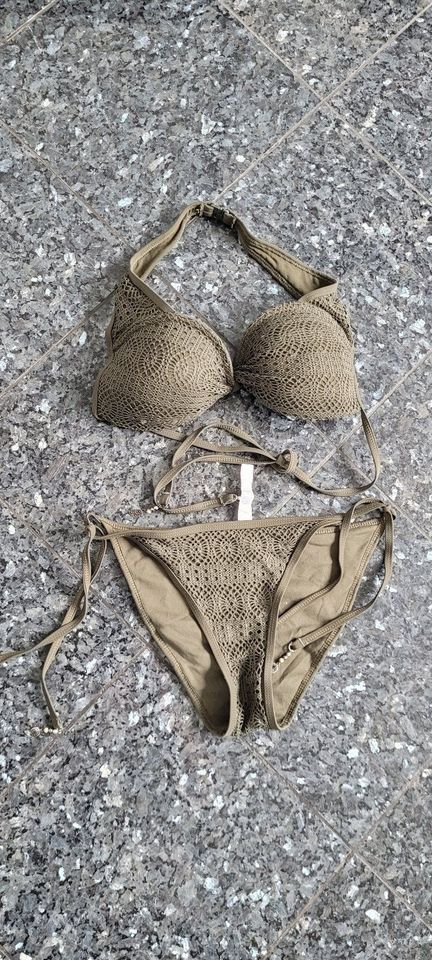 Zweiteiliger Bikini-Badeanzug von Ensored Gr. S Olive grün Khaki in Viersen