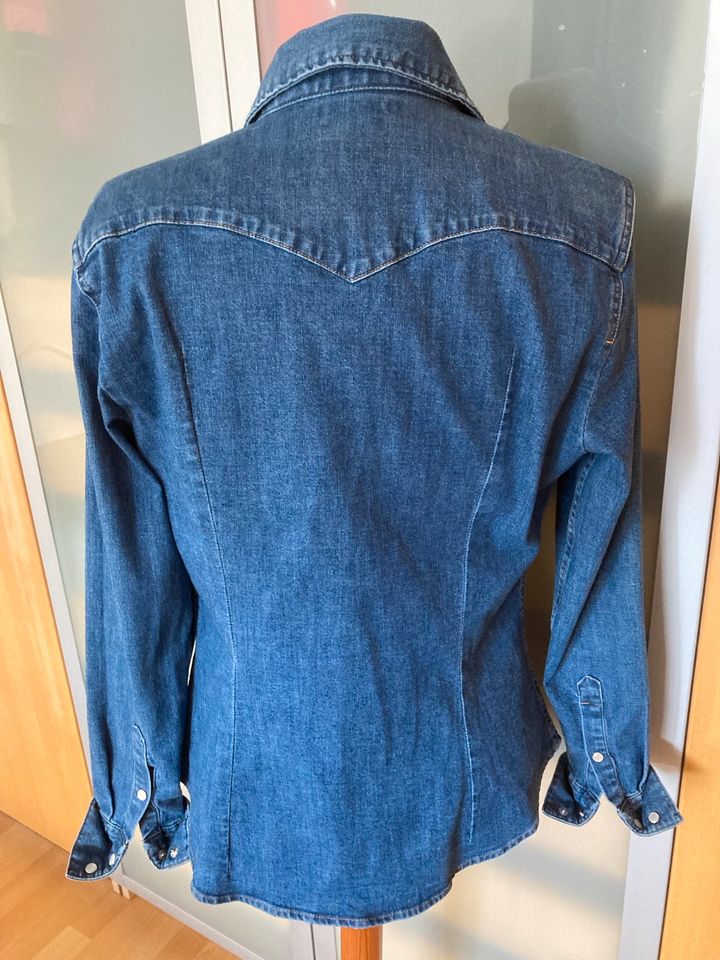 Levi’s Jeanshemd Gr XS in Gifhorn