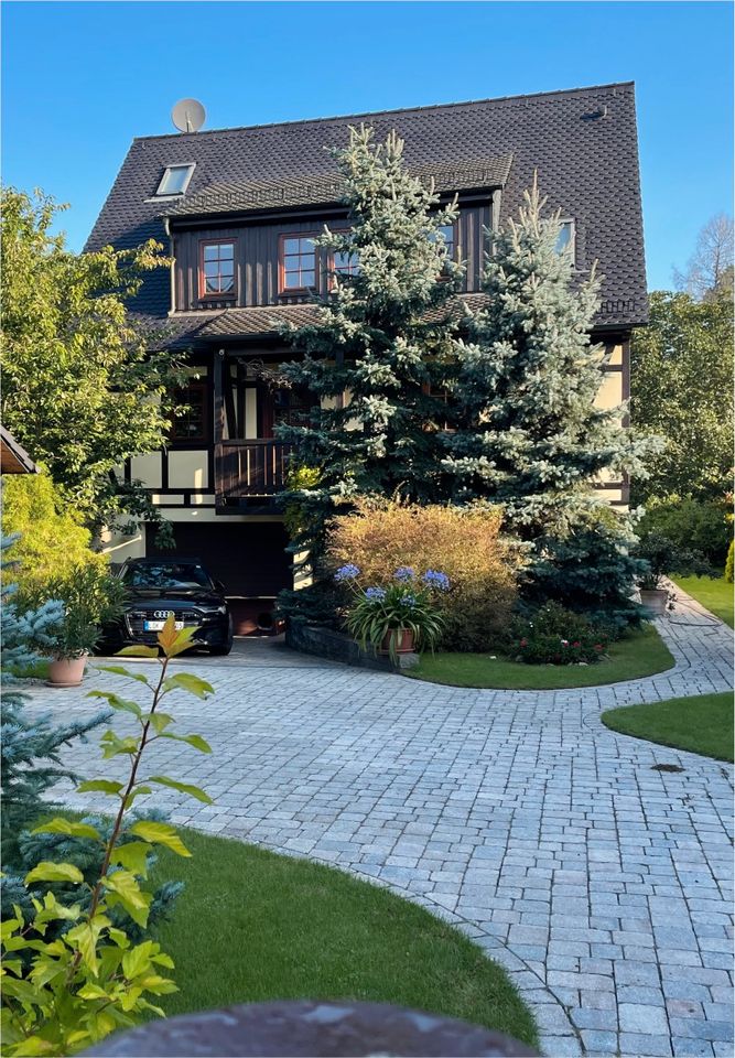 Das besondere Einfamilienhaus in begeehrter, ruhiger Lage am Waldrand, nahe Leipzig in Naunhof