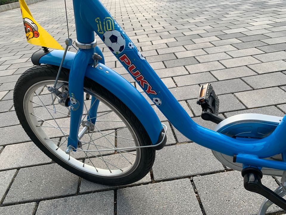 Puky Fahrrad Kinderfahrrad 18 Zoll Fußball blau in Merseburg