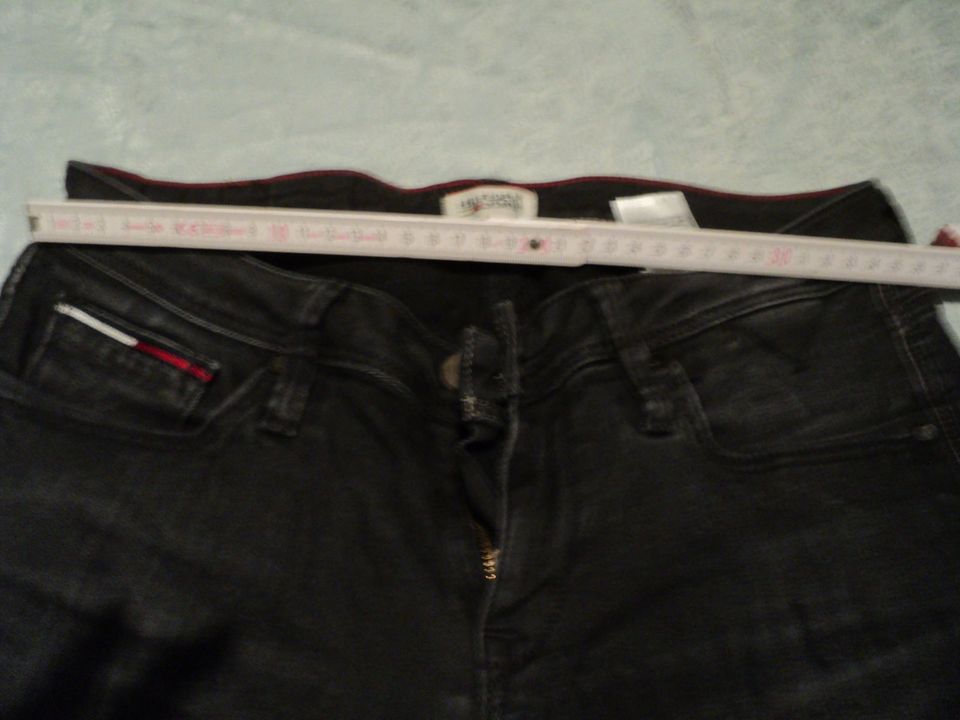 2 Jeans Gr.29/32 in Weitersborn