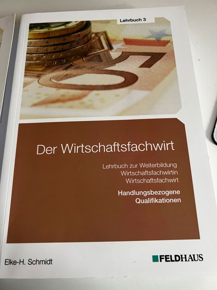 Wirtschaftsfachwirt Feldhaus Lehrbuch 1-3 in Meitingen