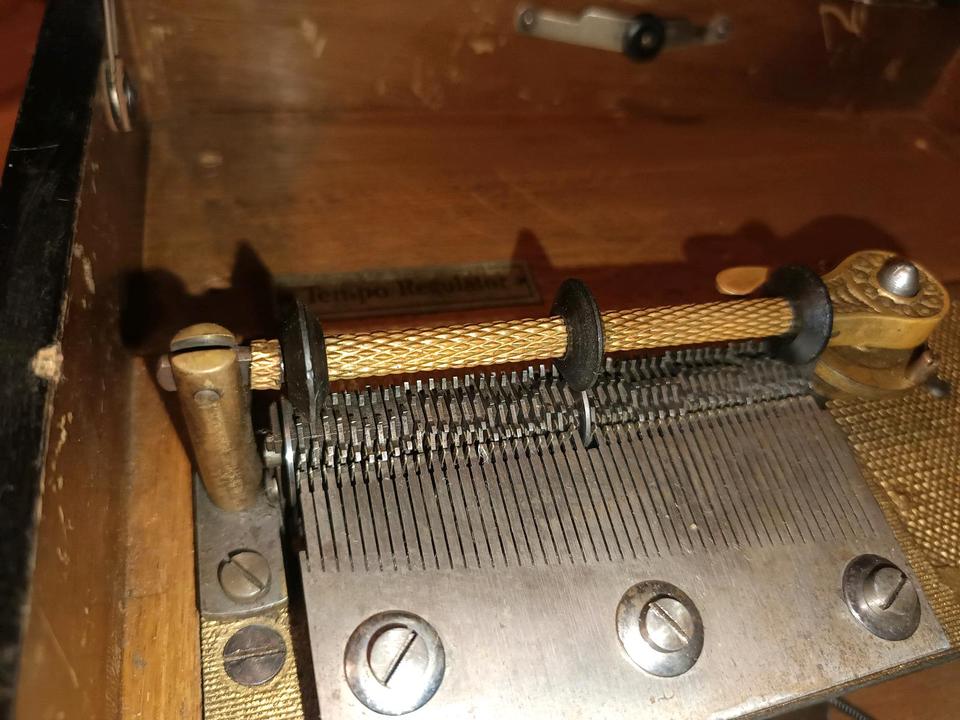 Polyphon Tempo Regulator+ 18 Lochplatten 1900 J.h für Bastler in Düsseldorf
