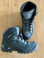 Lowa Renegade GTX Wanderschuh Größe 43.5 Friedrichshain-Kreuzberg - Friedrichshain Vorschau