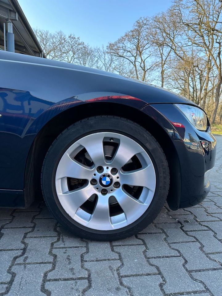 BMW 325i Coupé BESCHREIBUNG LESEN in Berlin