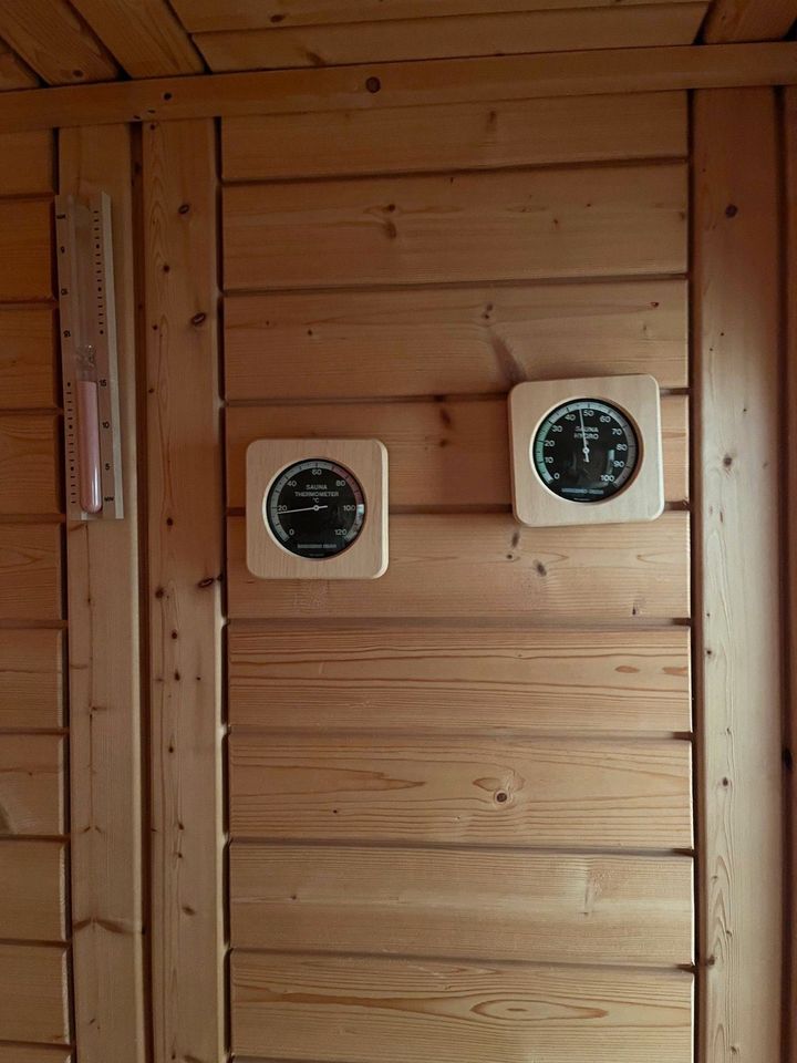 SAUNA Knüllwald Helo, Edel 58 mm Blockbohle, Farblicht-Therapie in Kößlarn