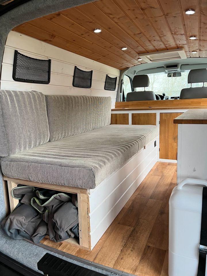 VW T5 Camper (Komplettausbau mit Wohnmobilzulassung) Top Zustand! in Plaidt