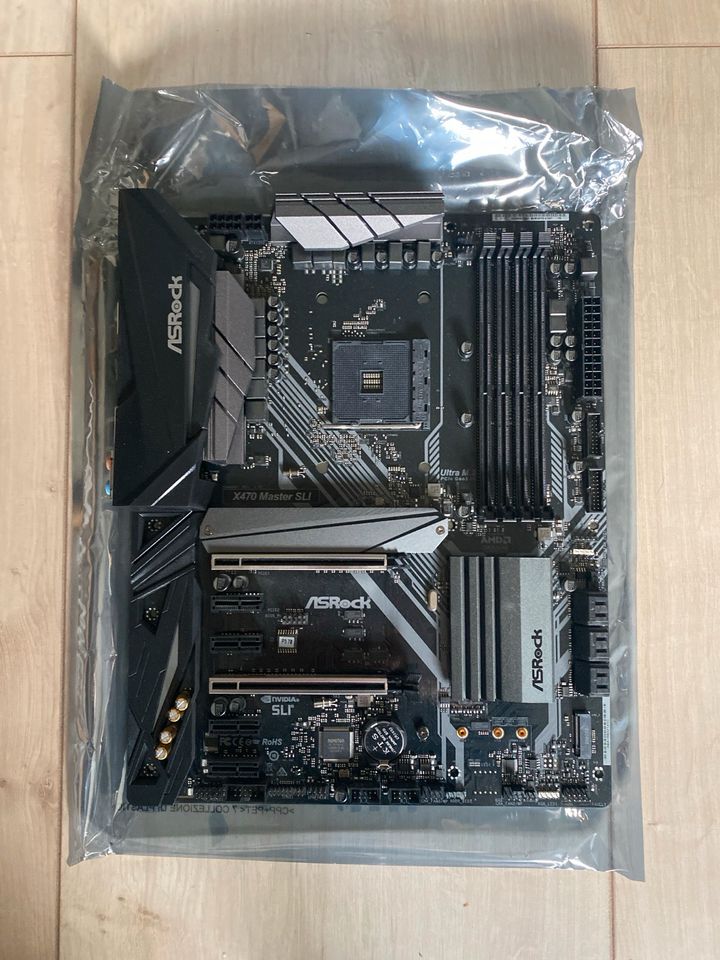 ASRock x470 master sli + AMD Ryzen 7 2700x Eight-Core Prozessor in Friedrichsdorf