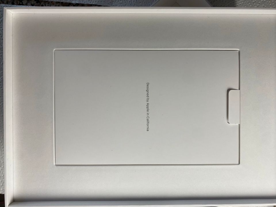 iPad(9th Generation)WI-FI+Cellular 64 GB in Melsungen