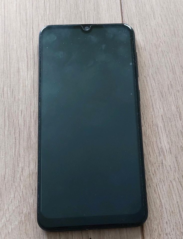 Samsung Galaxy A50 dunkelblau/schwarz in Bargteheide