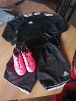 Fussballschuhe nike plus Adidas Short und Hose Sachsen-Anhalt - Gardelegen   Vorschau