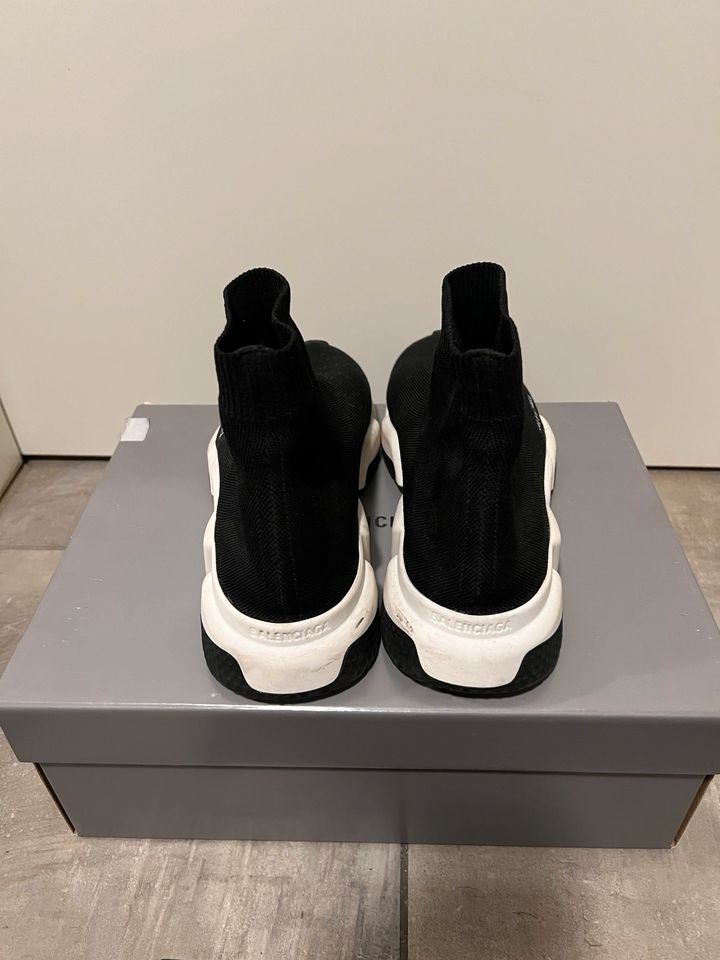 Balenciaga Speed Trainers in Großalmerode