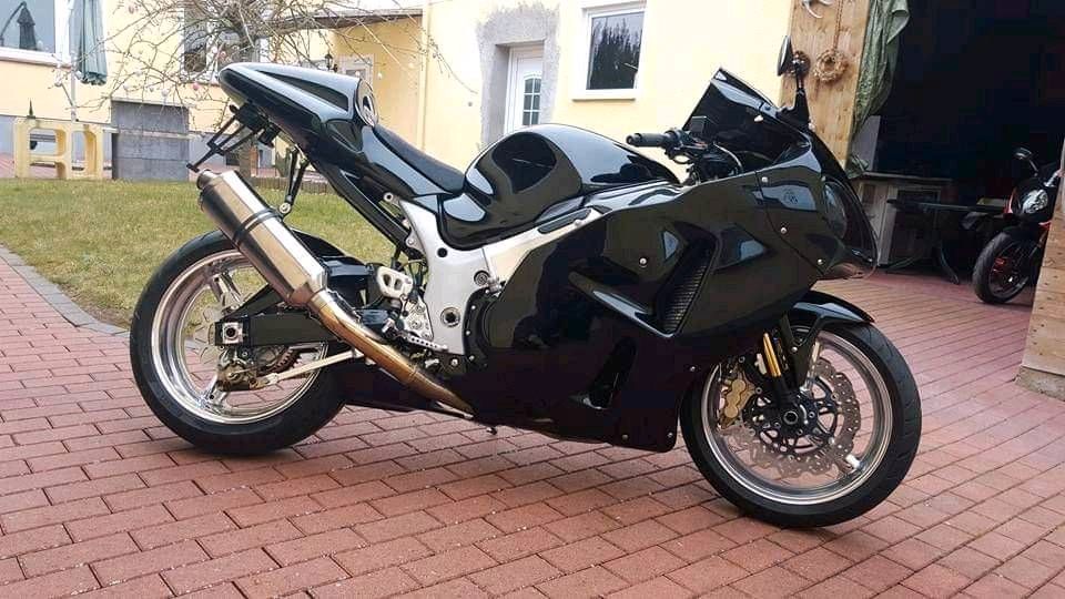 Suzuki GSXR 1300 Hayabusa WVA1 Black Hawk Einzelstück. in Suderburg