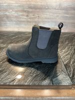 UGG Boots, Kinderstiefel Gr. 33,5 neu. Nordrhein-Westfalen - Neuss Vorschau