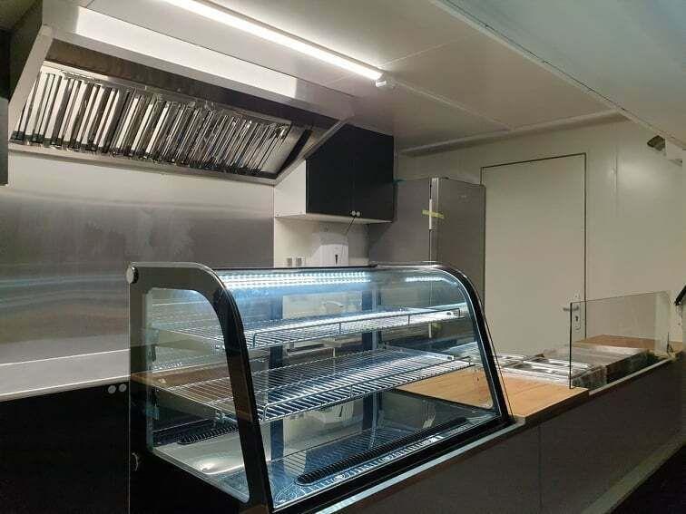 Neu Foodtruck, Imbissanhänger inkl. Lieferung Deutschlandweit in Leipzig