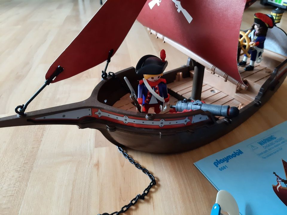 Playmobil Soldaten-Kanonensegler (6681) mit Motor in Obertshausen