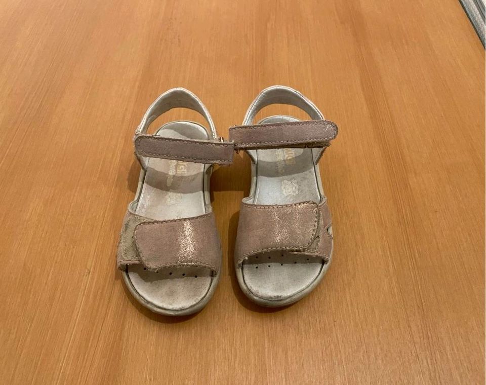 Kinderschuhe; Sandalen Gr. 26 in Dresden