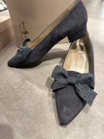 Dirndl und Bua Schuhe/Pumps Wildleder 36,5 und 39,5 Kr. Passau - Passau Vorschau