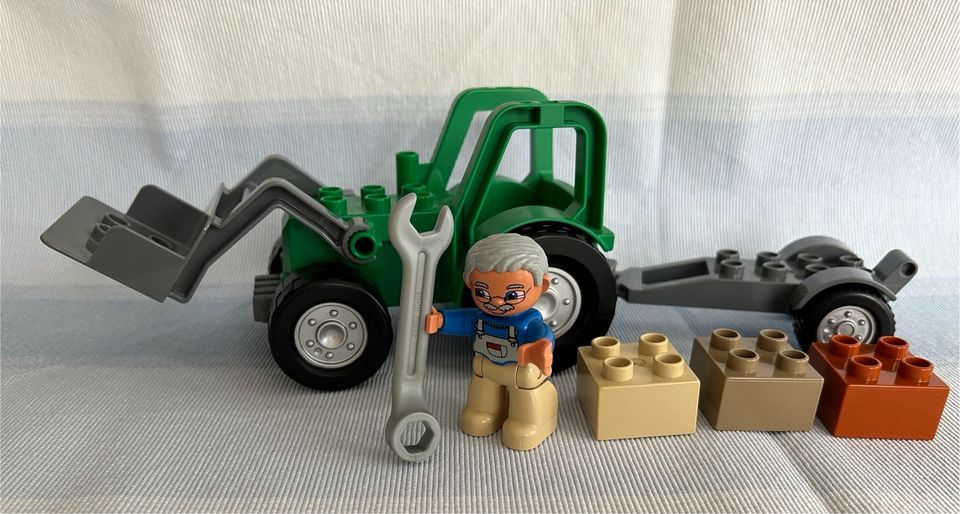 LEGO Duplo Traktor mit Anhänger und Bauer in Heidelberg