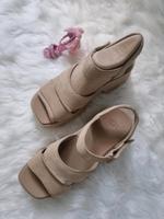 Ugg Sandalen mit Knöchelriemen Baden-Württemberg - Weinheim Vorschau
