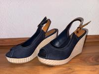 Sandalen Pumps High Heels blau Größe 36 Keilabsatz Sachsen-Anhalt - Niederndodeleben Vorschau