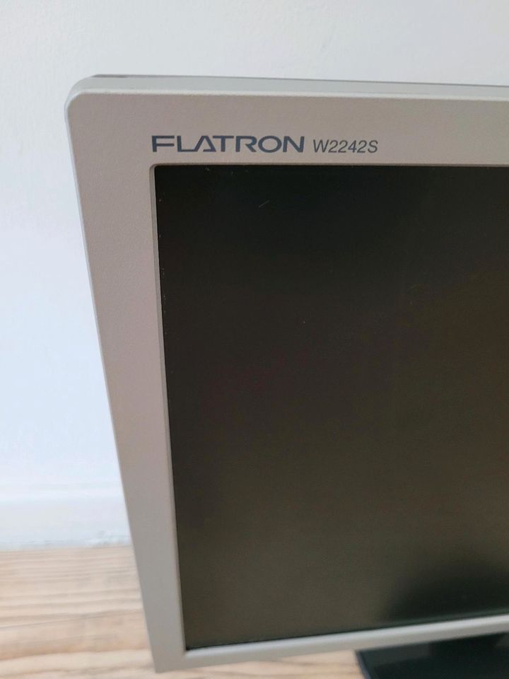 LG Flatron W2242S Monitor/ Bildschirm, 22 Zoll in Lünen