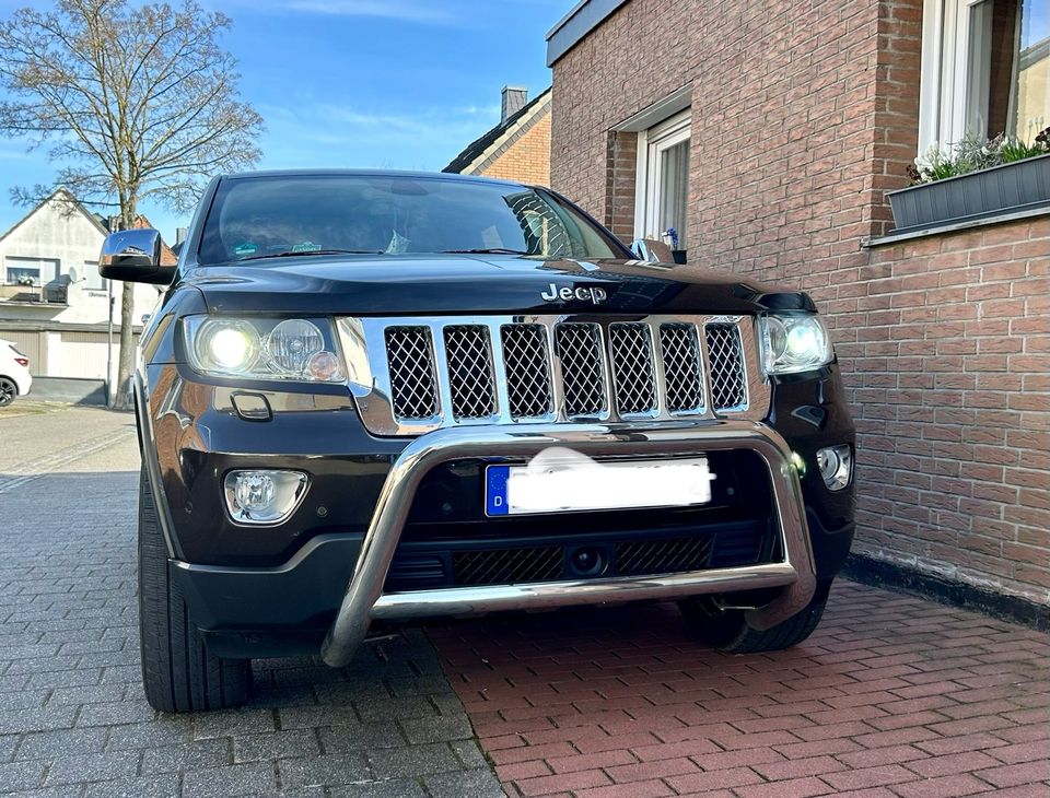 Jeep Grand Cherokee 3.0 CRD Overland Summit in Kerpen