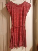 Tolles rotes Sommer Kleid mit graphischem Muster Hessen - Breuberg Vorschau