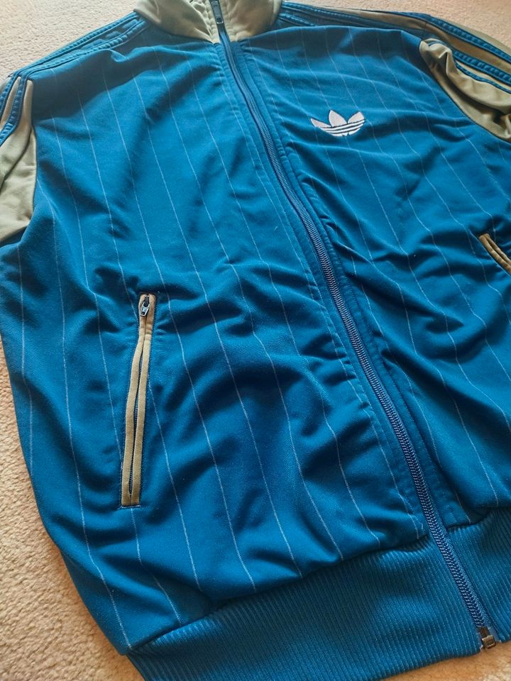 Adidas Jacke , Vintage , Retro , blau , grün in Wolfen