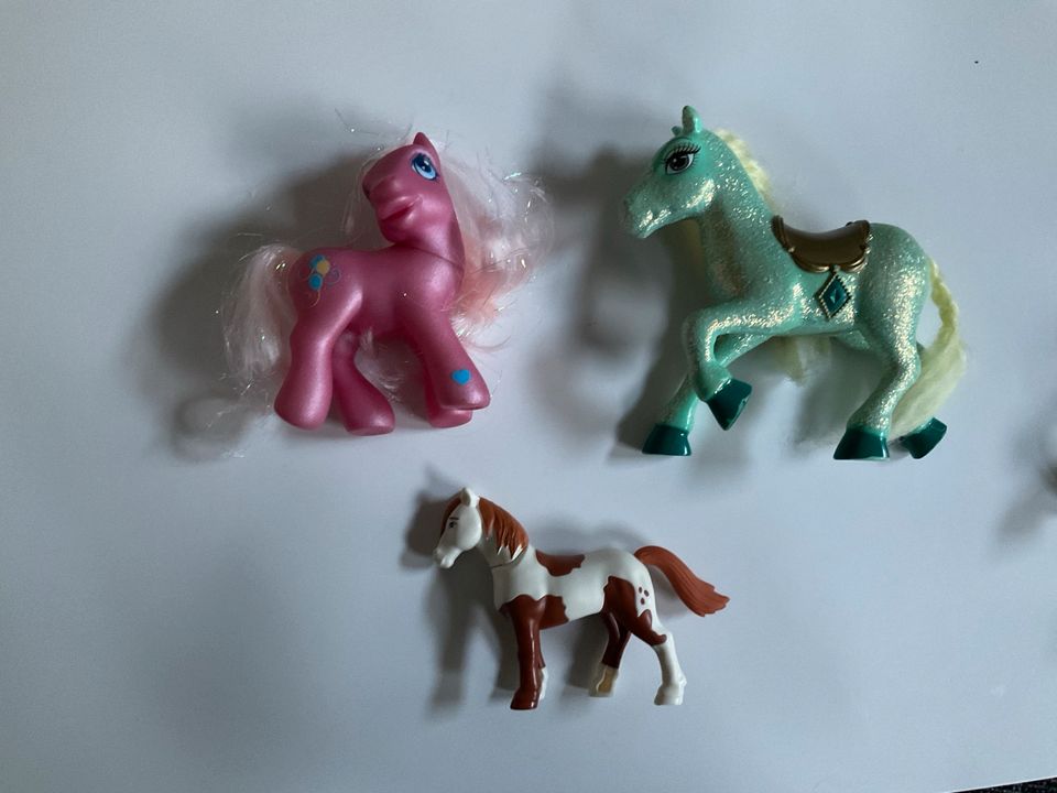 5 Spielzeug Pferde My Little Pony in Wettenberg