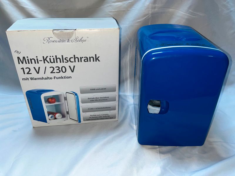 Mini-Kühlschrank 12 V / 230 V - 2-in-1-Gerät mit Warmhaltefunktion