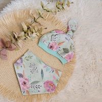 Handmade Babyset Knotenmütze und Dreieckstuch NEU Sachsen-Anhalt - Halle Vorschau