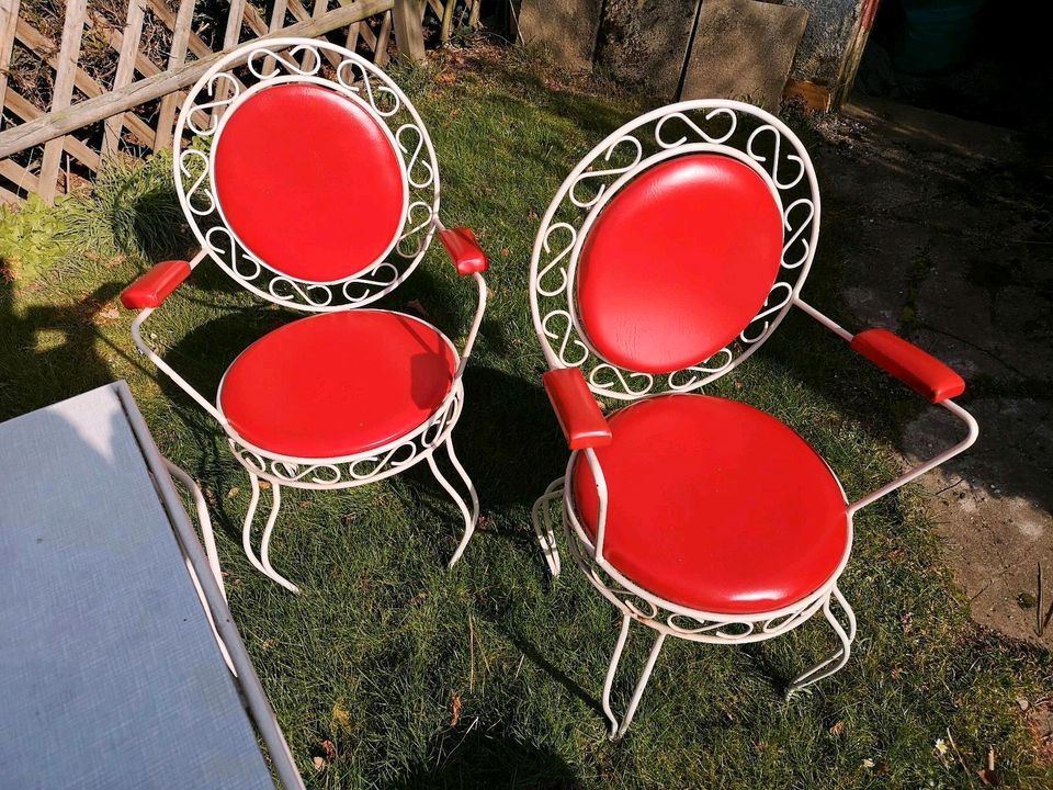 Original 60iger Gartenmöbel Vintage Stühle Tisch rot weiß in Leipzig