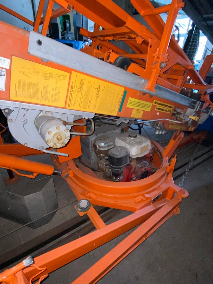 Böcker HD 22 Dachdeckeraufzug, Aufzug, Möbellift, Schrägaufzug in Thierstein