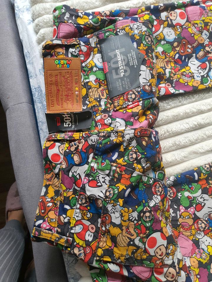 Levis 501 super mario Edition 93 straight w29 l32 in Fintel