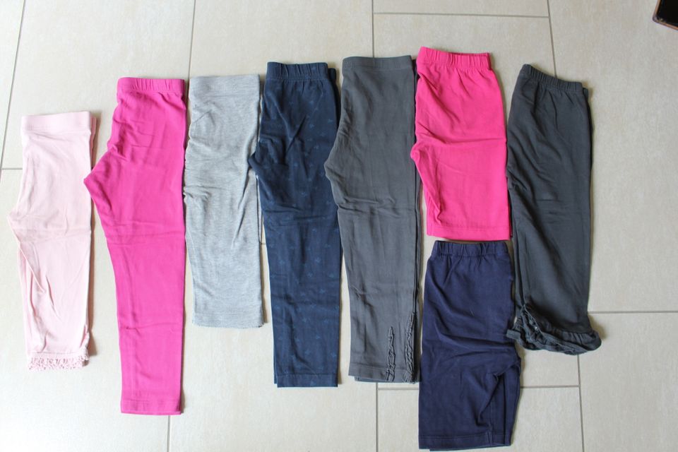 8 Leggings (teilweise Topolino) in Gr.98 und 104 in Gelsenkirchen