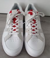 Herren Sneaker ON the Roger weiss/rot Gr. 45 NEU Hessen - Riedstadt Vorschau